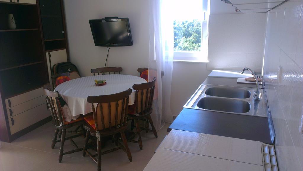 Apartment Feliks Мандре Экстерьер фото