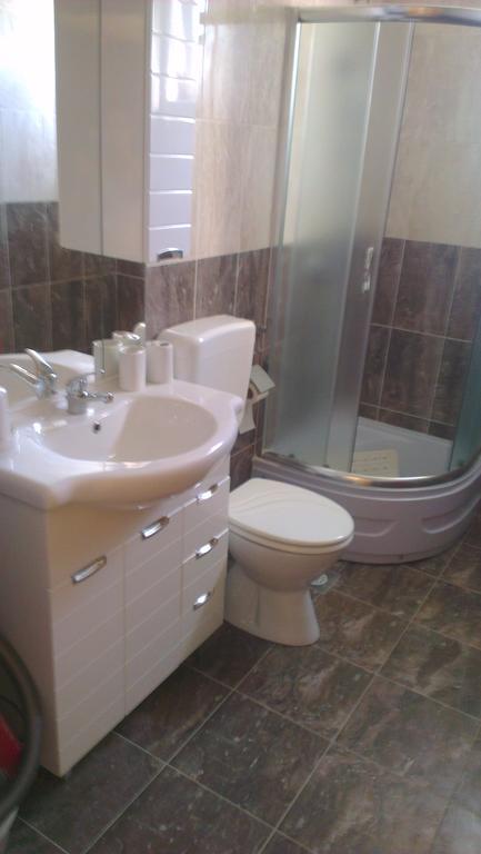 Apartment Feliks Мандре Экстерьер фото